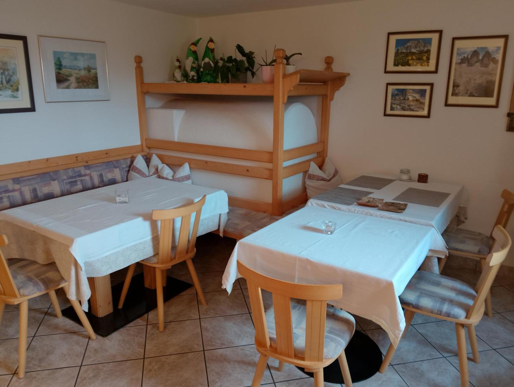 Garni Hattlerhof B&B Brunico Exterior foto