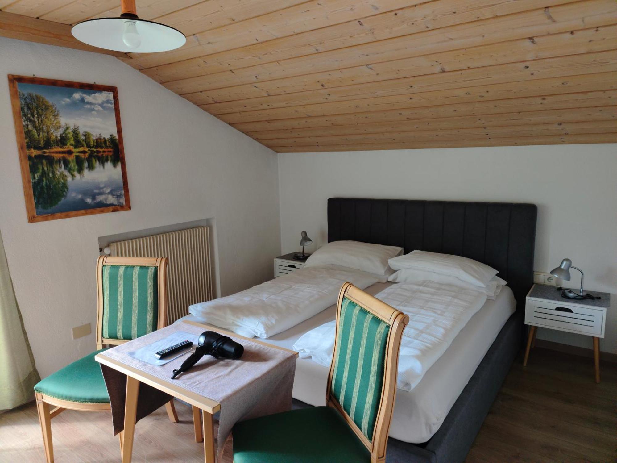 Garni Hattlerhof B&B Brunico Exterior foto