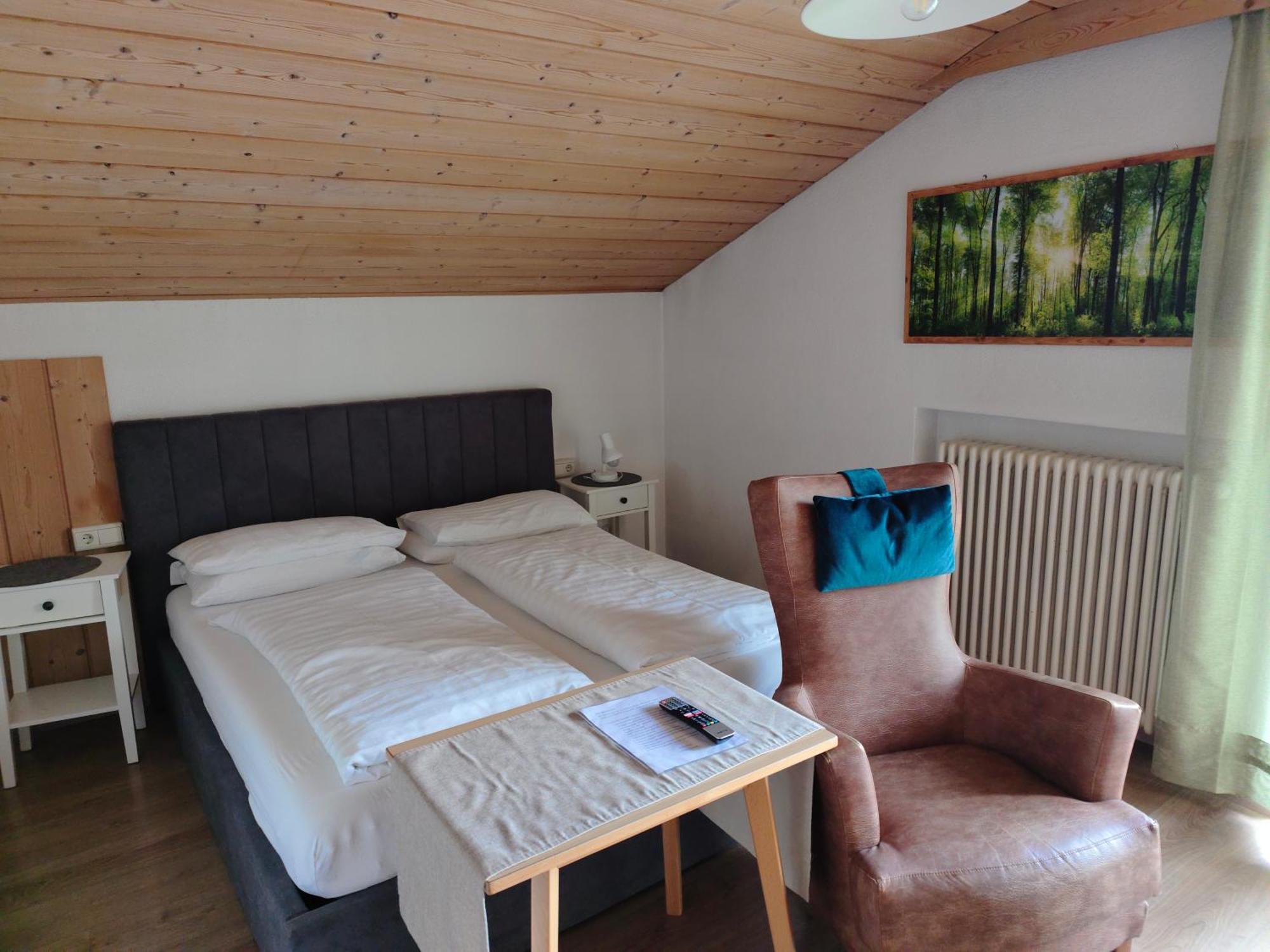 Garni Hattlerhof B&B Brunico Exterior foto