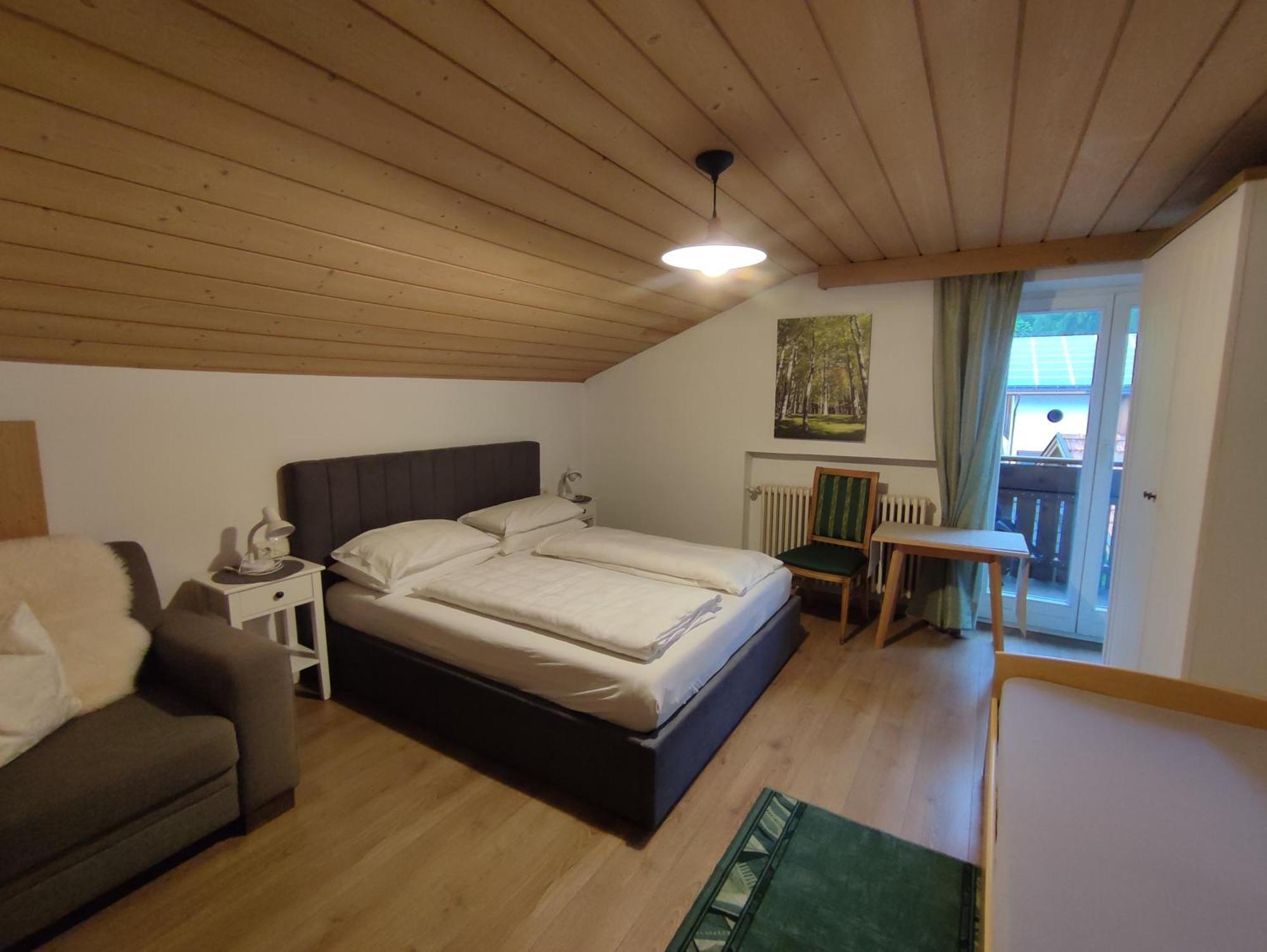 Garni Hattlerhof B&B Brunico Exterior foto
